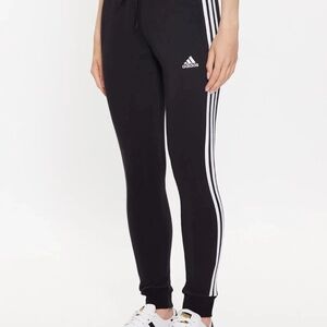 NEW Adidas Women's S Essentials 3-Stripe Fleece Joggers Slim Fit Black...